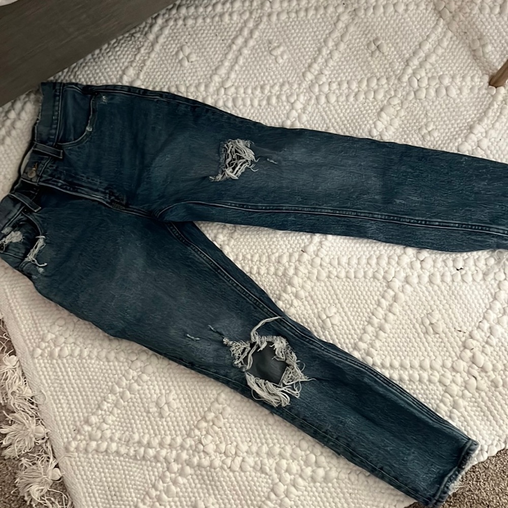 Abercrombie & Fitch high rise mom jean